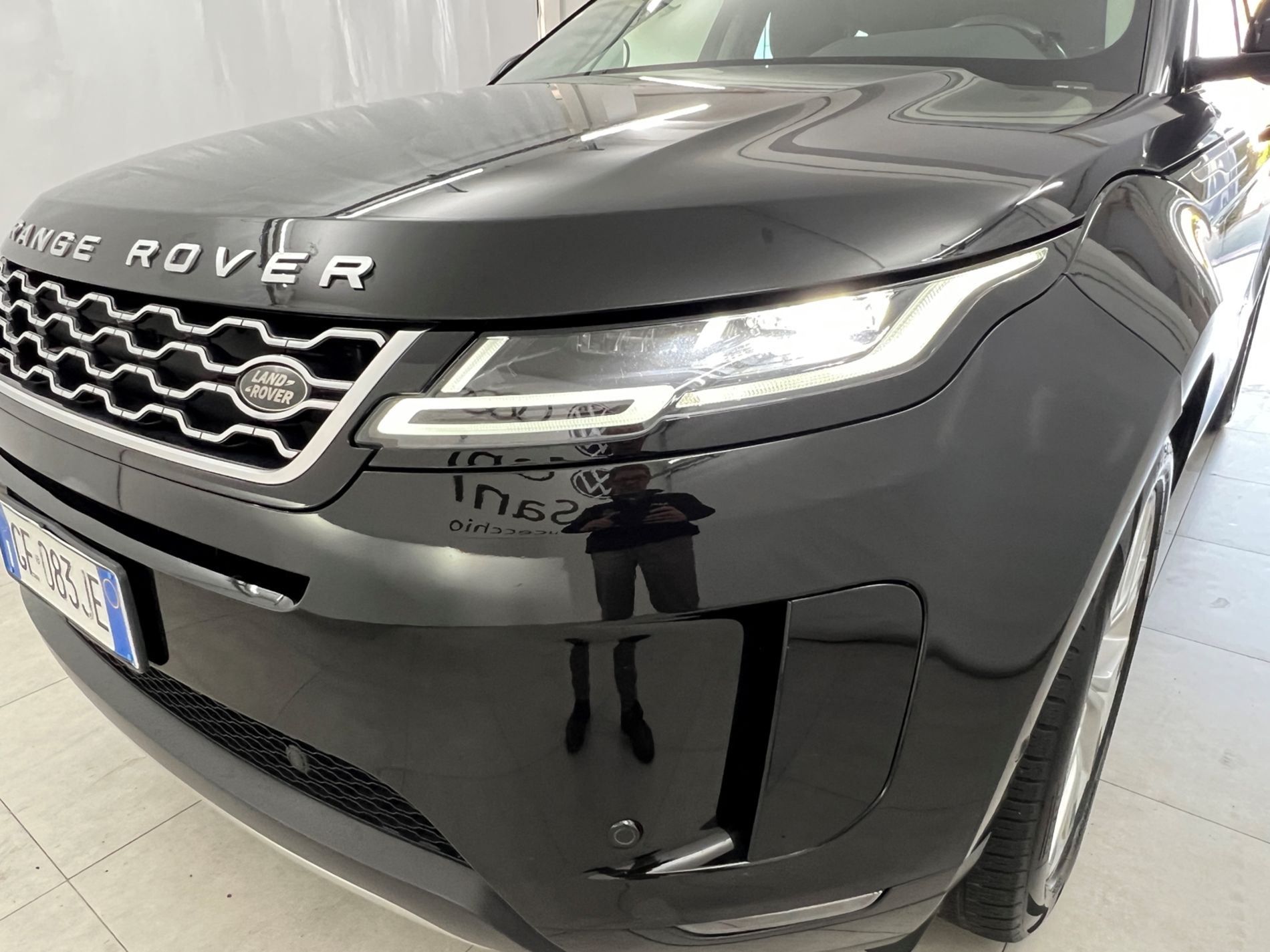 Evoque 2.0d i4 mhev awd 163cv auto - Autosani